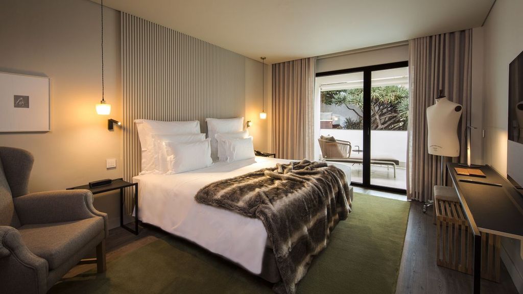 Situated in fashionable Príncipe Real with farreaching views across the capital this 47 room hotel brims with charm....