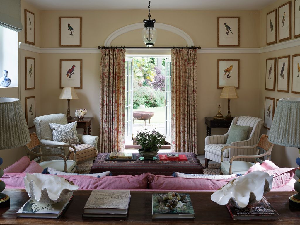 This 18thcentury dairy on the Dorset coast became an enchanting weekend retreat at the hands of Henriette. In the former...