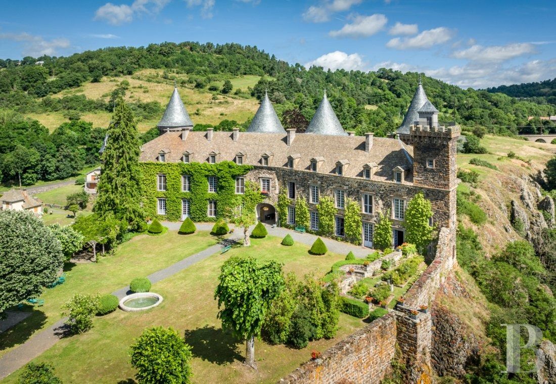 Image may contain Architecture Building Housing House Manor and Outdoors