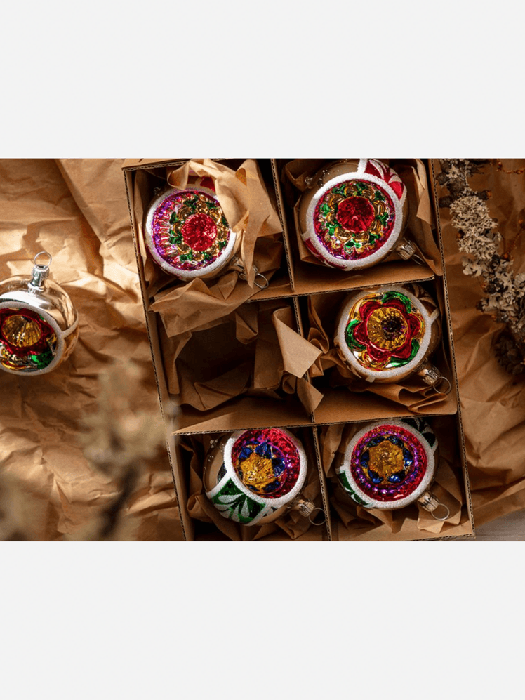 Image may contain: Food, Food Presentation, Sweets, Bottle, Cosmetics, and Perfume