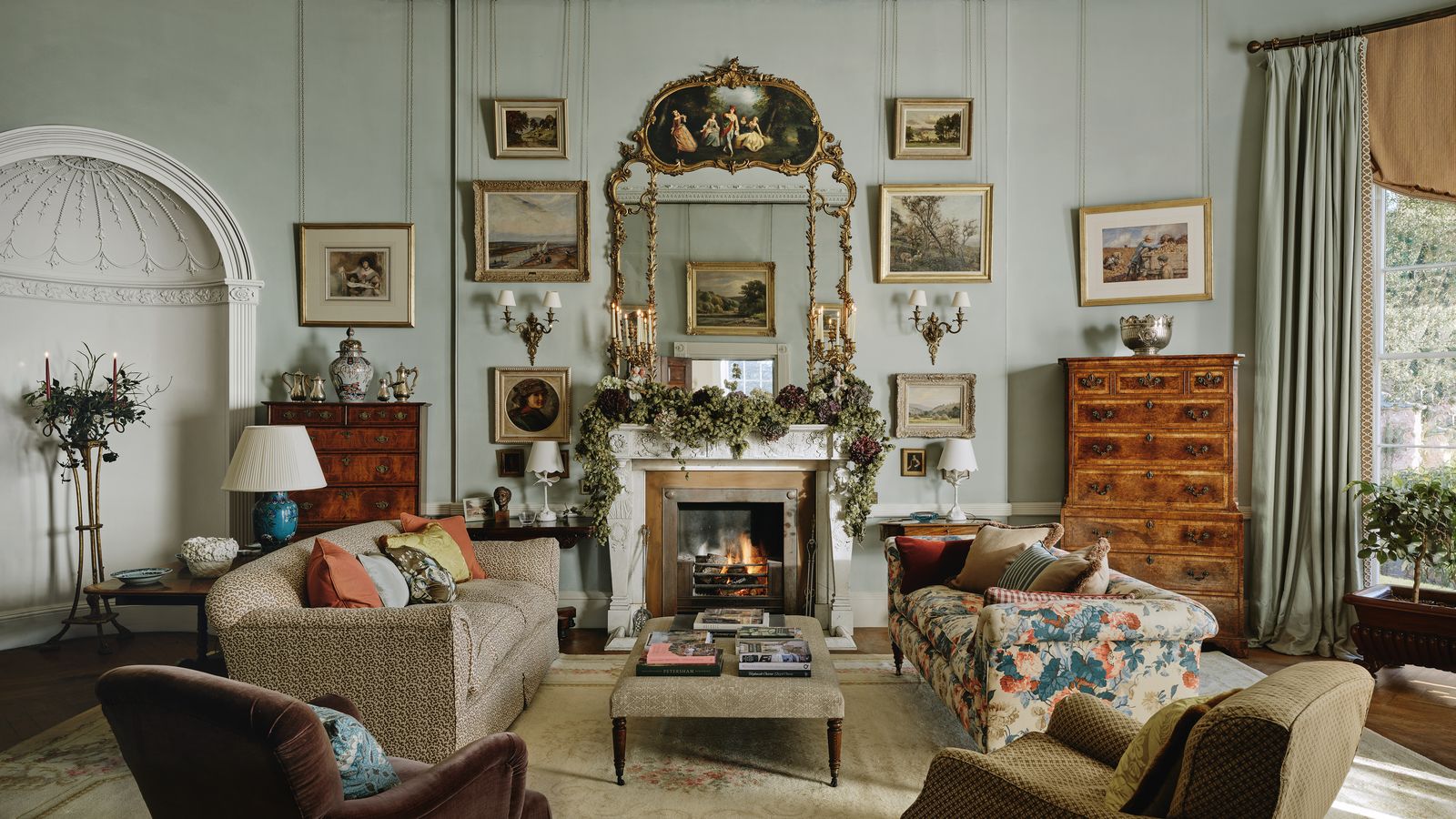 At home for Christmas with our former editor Hatta Byng in her Georgian house in Yorkshire