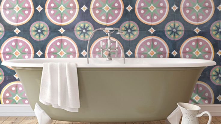 Image may contain: Bathing, Tub, Bathtub, Person, Bread, and Food