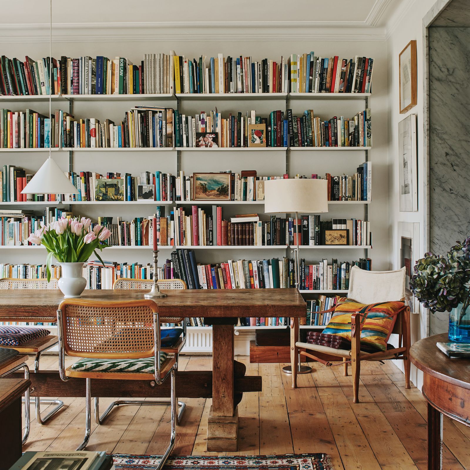 57 brilliant bookshelf ideas for every type of space