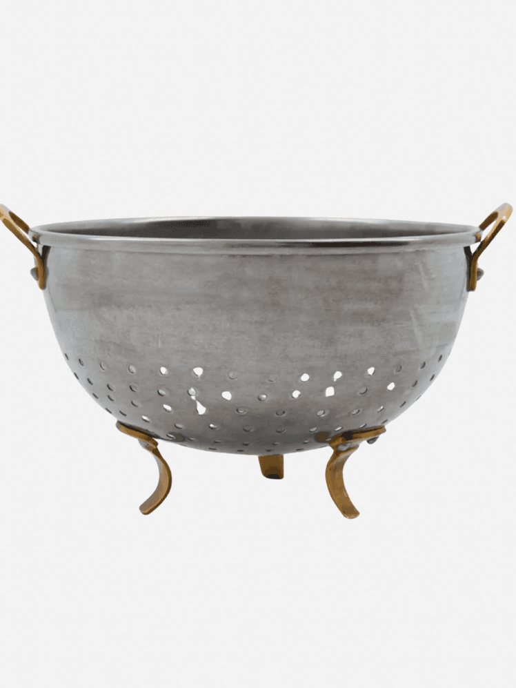 Image may contain: Tub, and Bowl