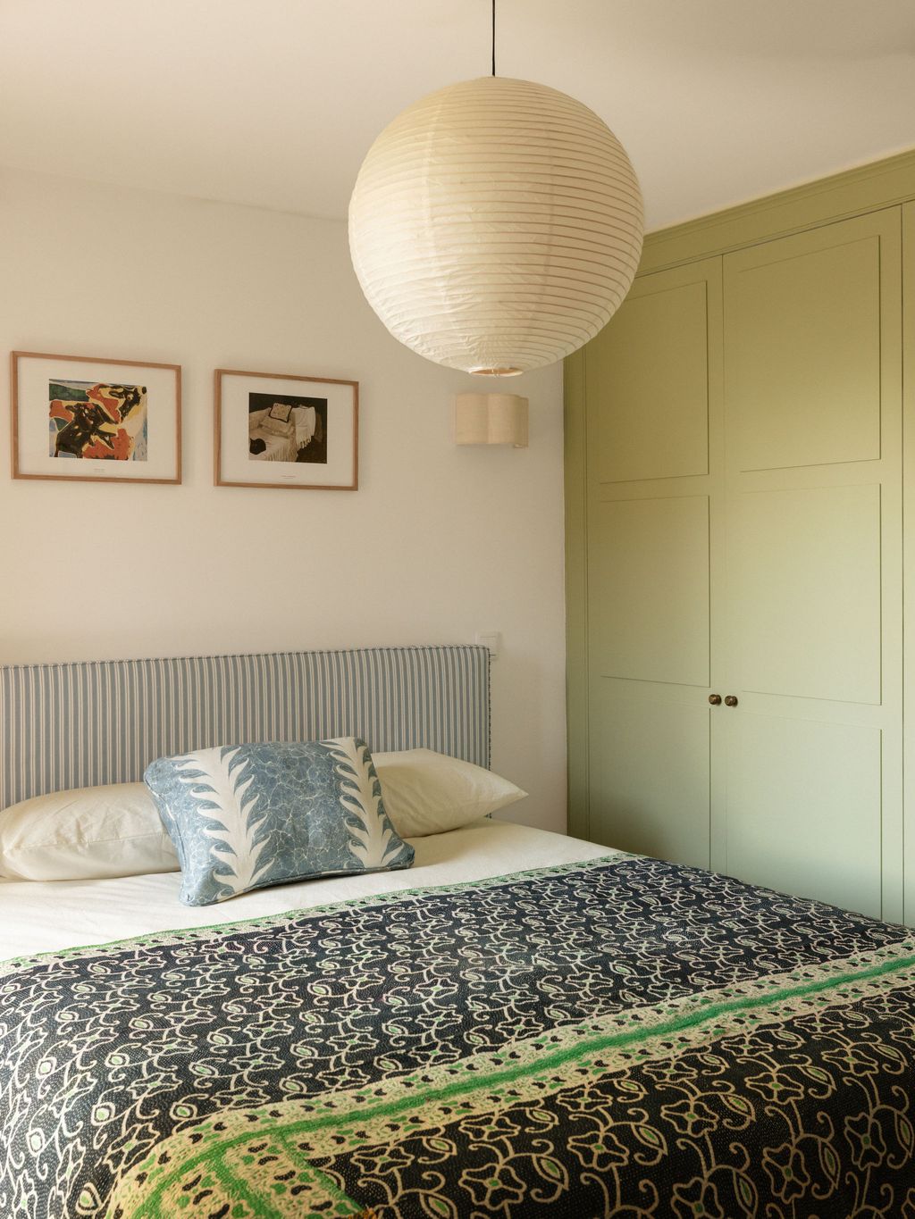 Image may contain Cushion Home Decor Lamp Bed Furniture Indoors Interior Design Art Painting Pillow and Bedroom