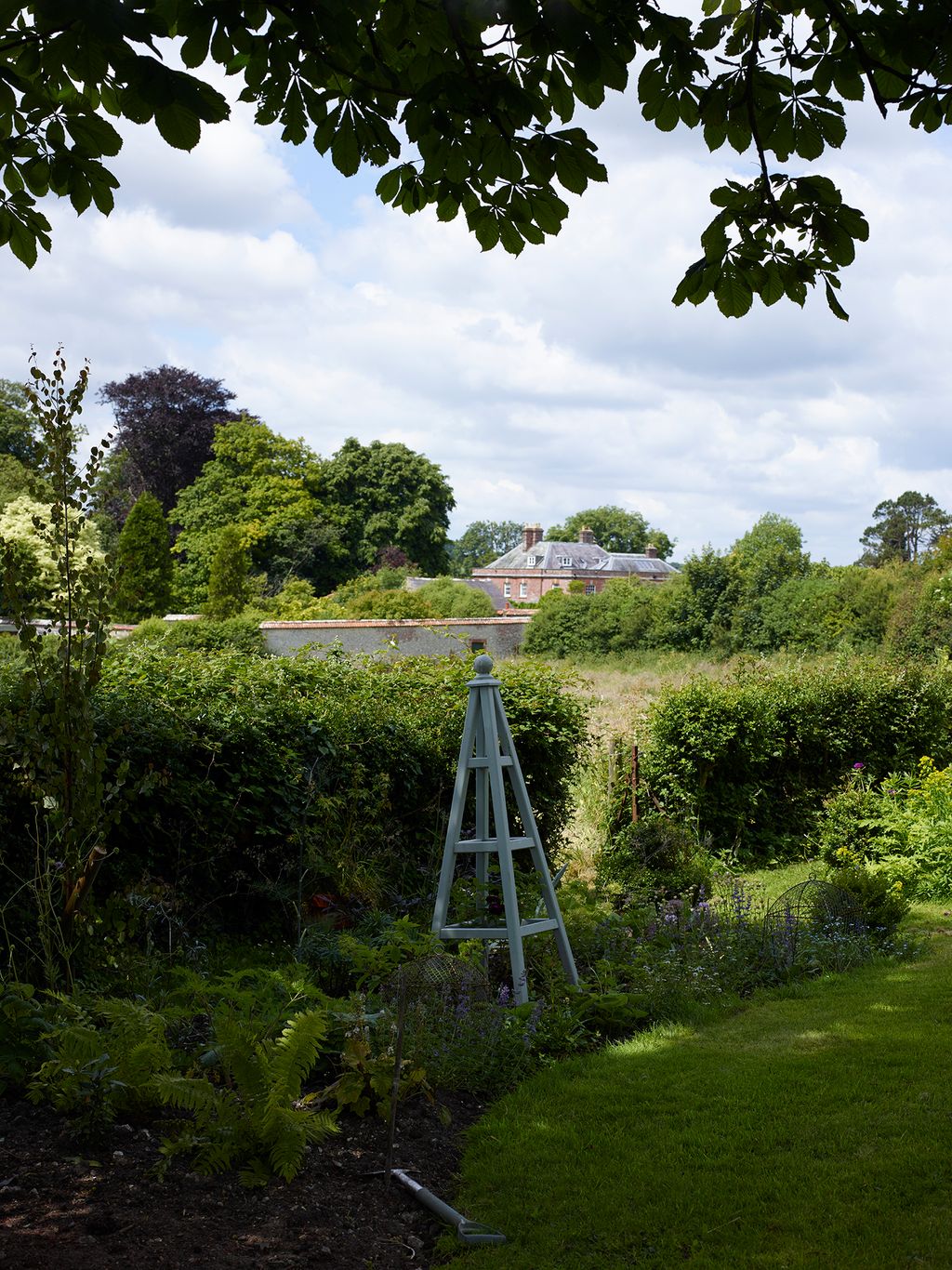 Image may contain Grass Plant Vegetation Tree Garden Nature Outdoors Land Park Scenery Green Woodland and Field