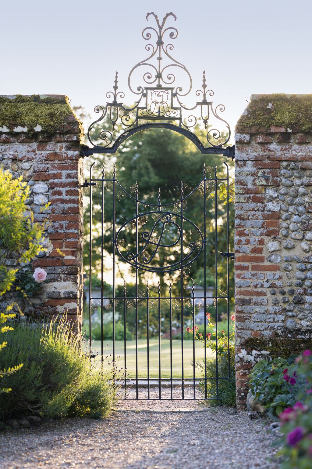 Image may contain Gate