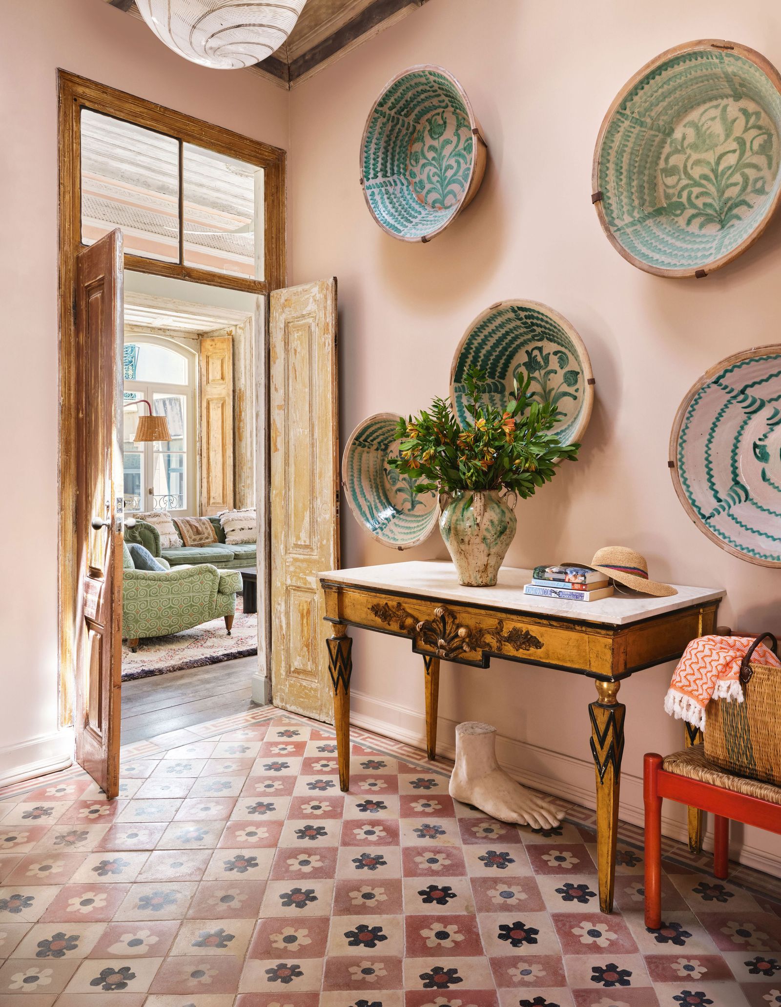 Image may contain Floor Home Decor Desk Furniture Table Indoors Interior Design Lamp Accessories Bag and Handbag