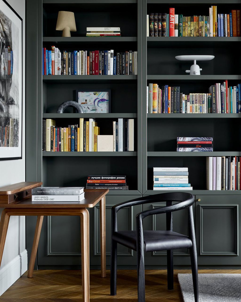 Interior designer Aiya Lisova of AIYA bureau created the scheme for this spacious threebedroom apartment in London....