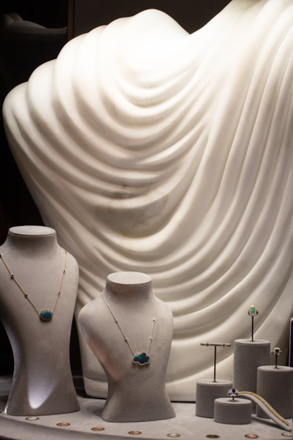 paul vanstone sculpture alabaster cloth natural stone marble lapada