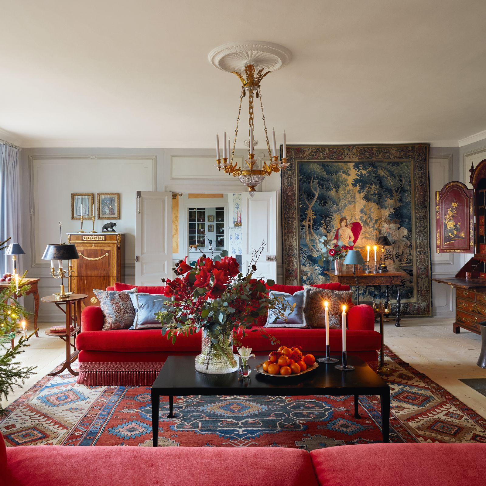 A fairytale Swedish country house elegantly decked out for Christmas