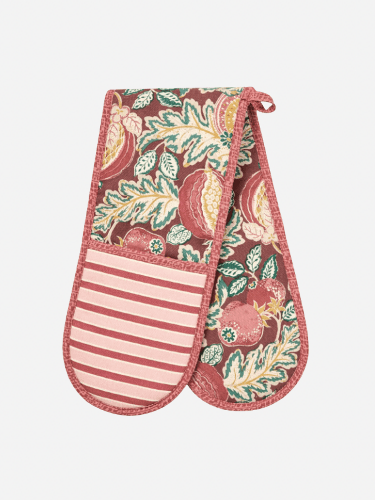 Image may contain: Pattern, Applique, Accessories, Bag, Handbag, Formal Wear, Tie, and Paisley